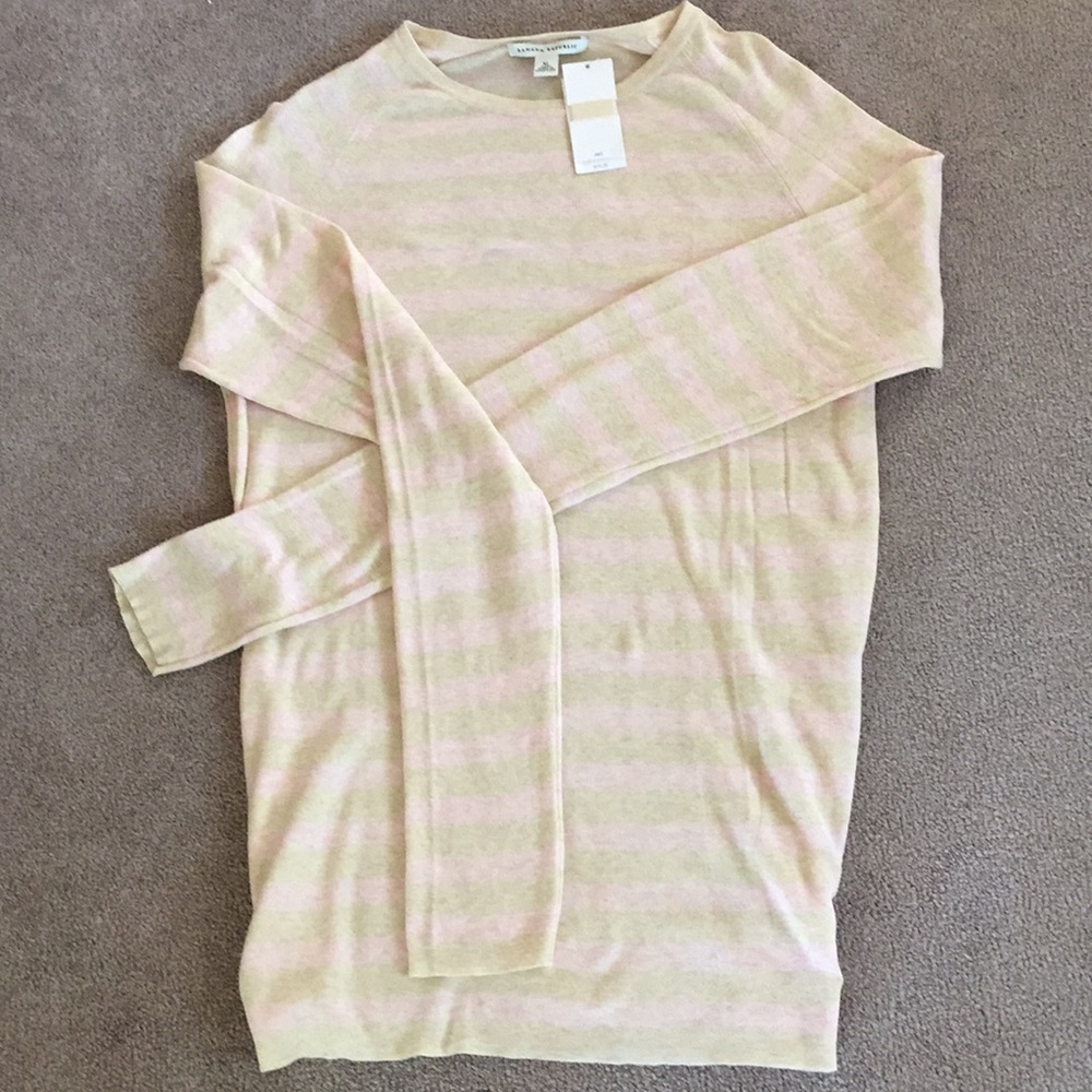 Slight Pink Top - Picture 3 of 4